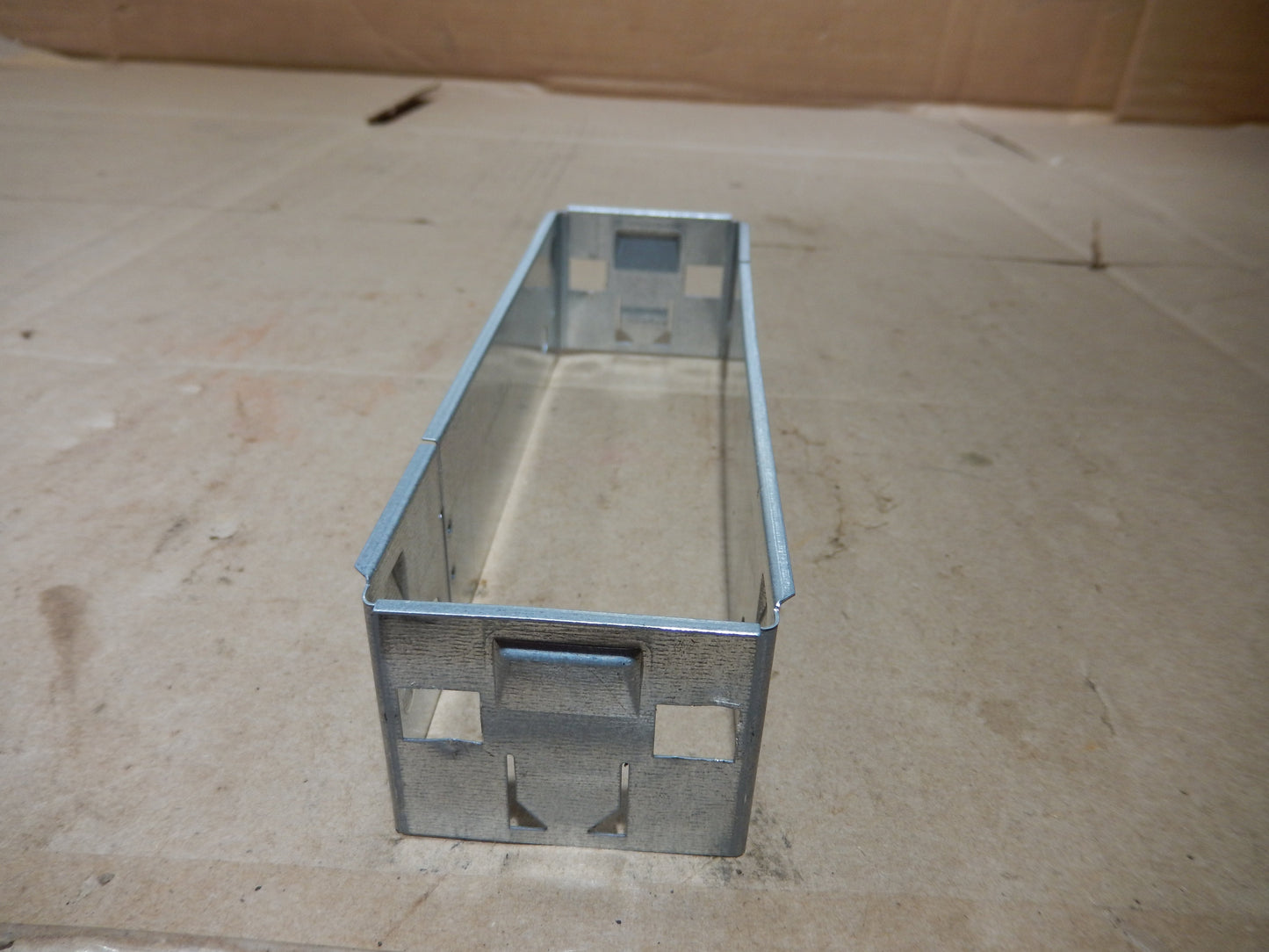 Maserati M139 CD Player Mounting Clip Box
