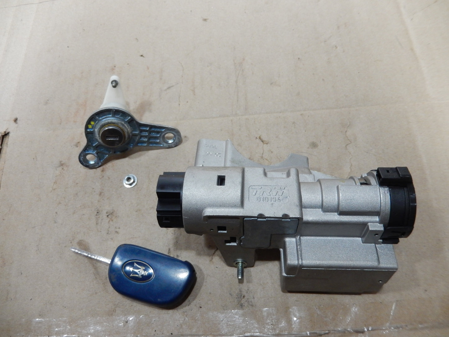 Maserati M139 Ignition, Door and Trunk Lock with Key