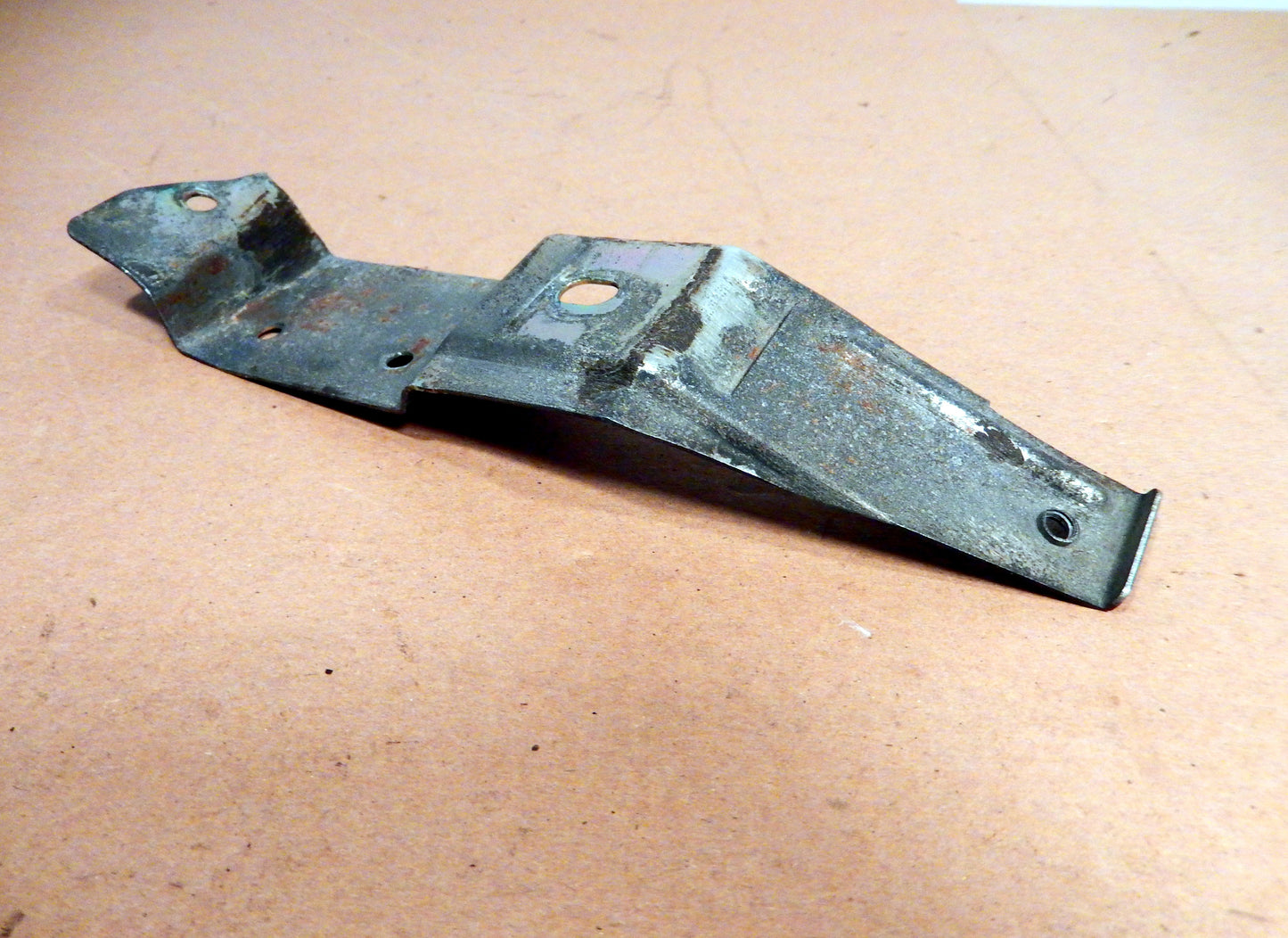 Datsun 280ZX Vacuum Can Bracket