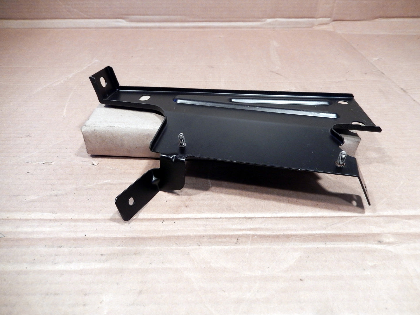 Maserati Quattroporte Passenger's Under Dashboard Blower Fan Control Box Mount Bracket