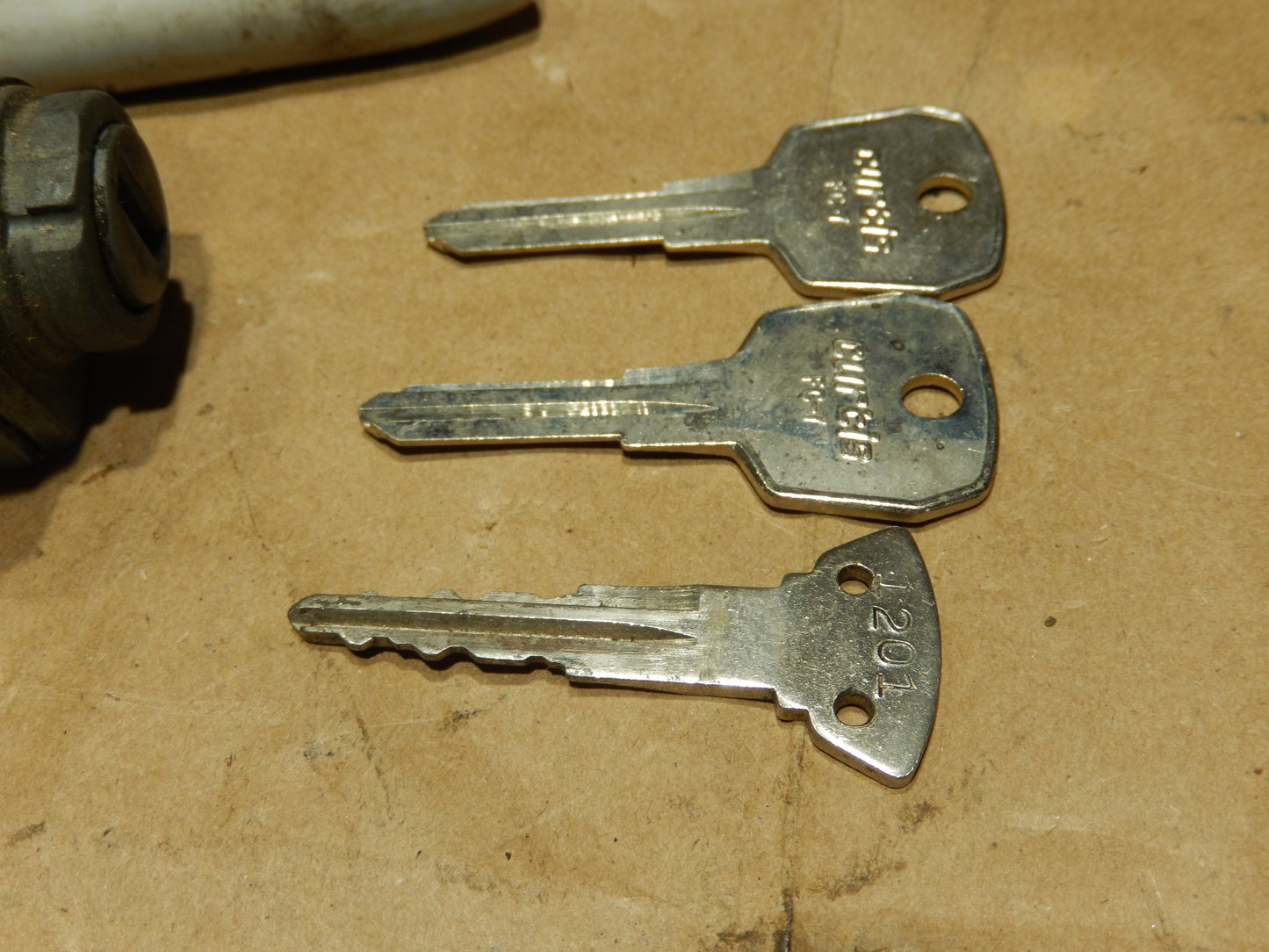 Maserati Quattroporte Three Complete Ignition Lock and Keys Set