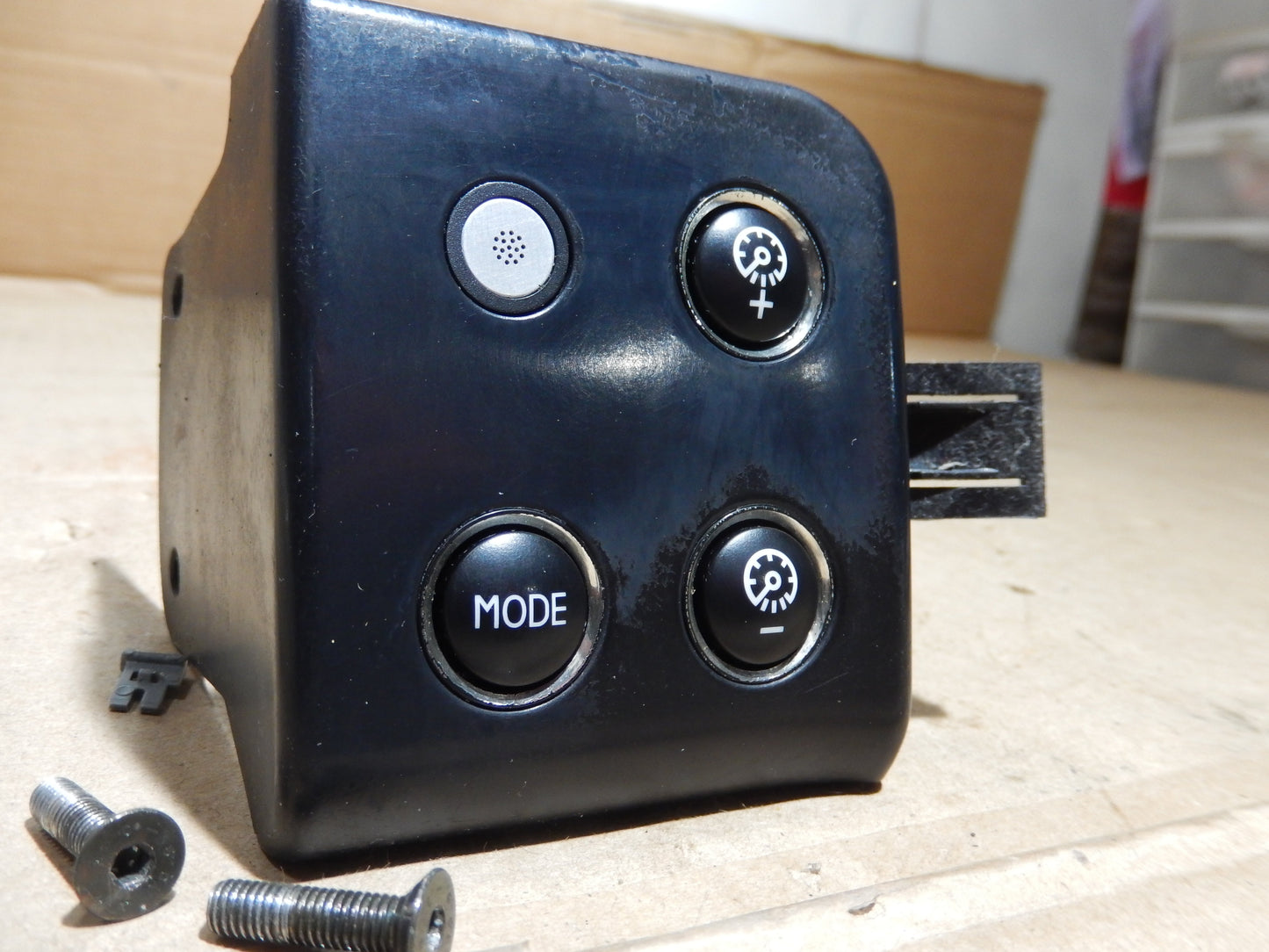 Maserati Quattroporte M-139 Executive GT Left Side Dashboard End Switch Group