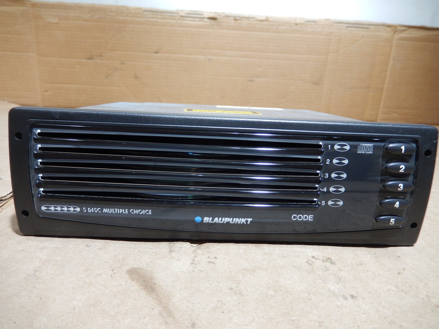 Maserati M139 Blaupunkt Laser CD Player