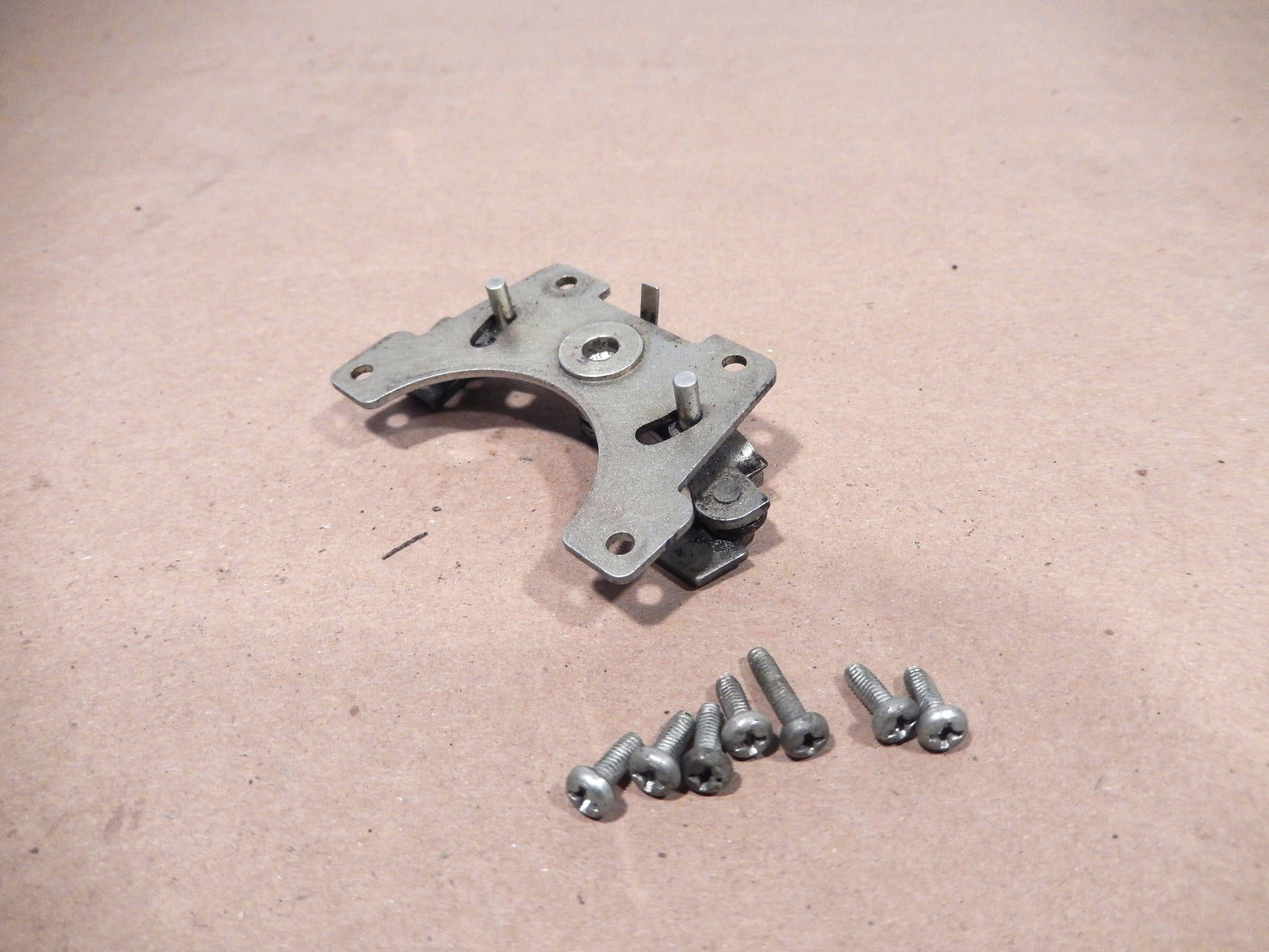 Datsun 240Z Turn Signal Upper Switch Mechanism