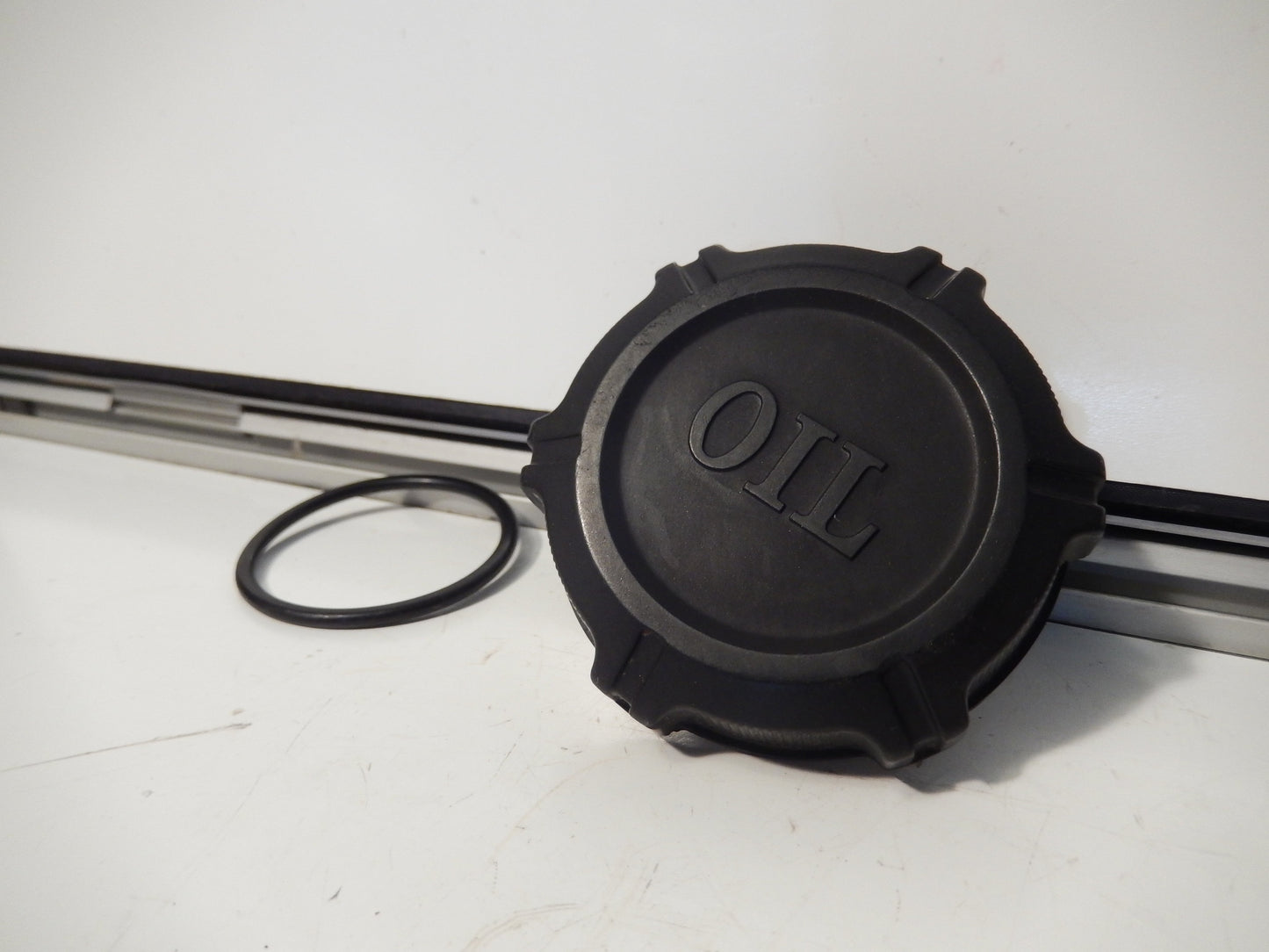 Datsun 240Z Engine Valve Cover Oil Cap and Seal