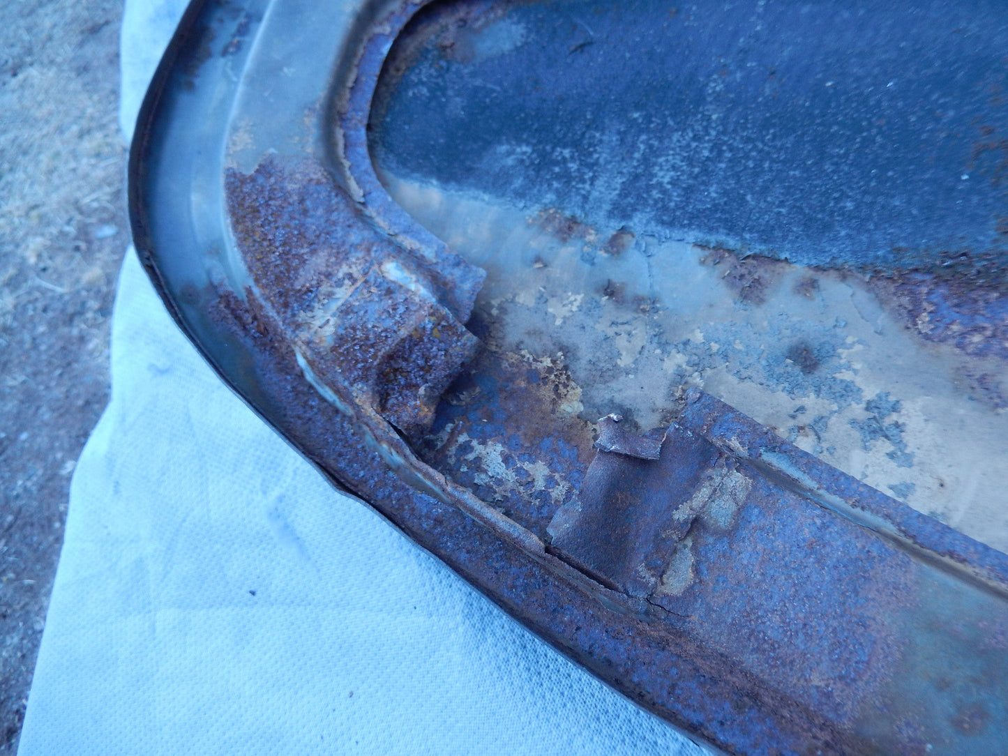 Volvo P1800ES Hood