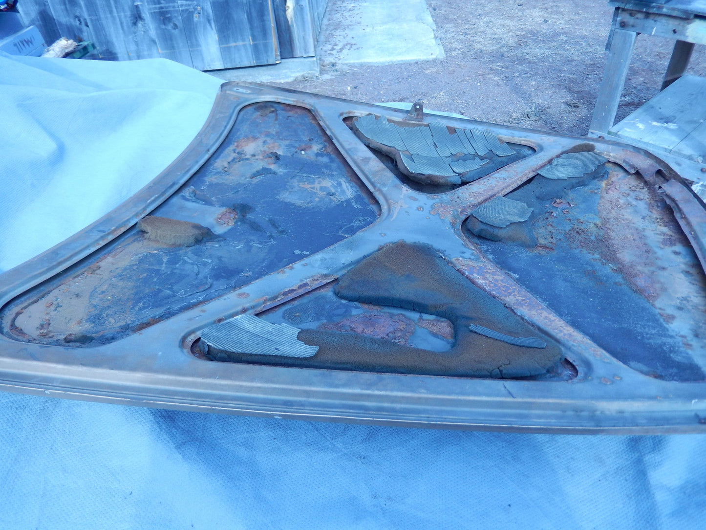 Volvo P1800ES Hood