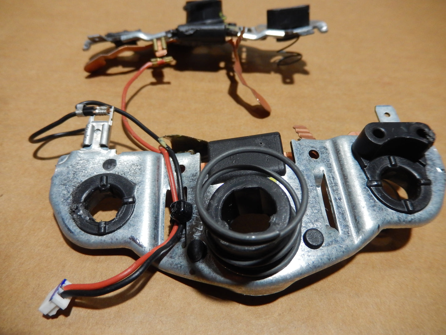 Maserati Quattroporte M-139 Horn Switch for Parts