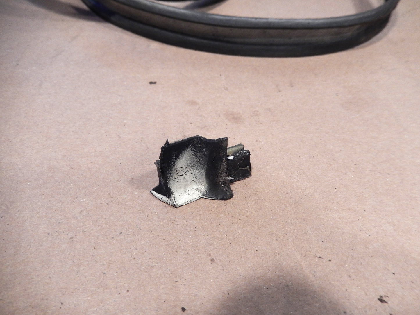 Datsun 240Z Driver's Rear Quarter Glass Window Seal (Handy Man's Special)