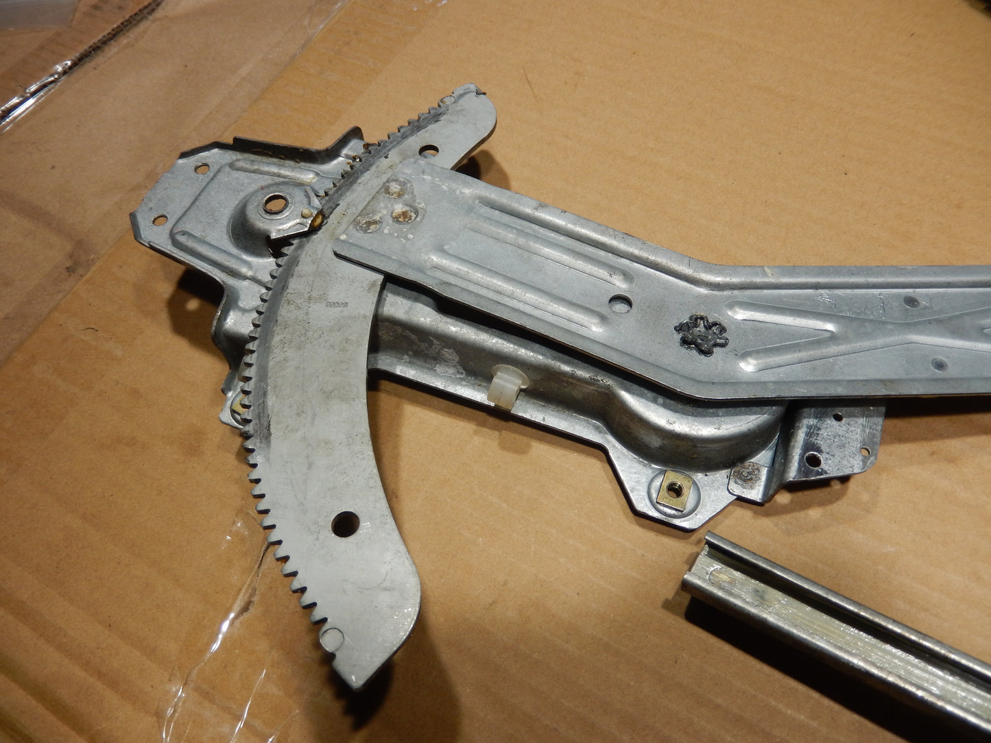 Maserati M138 Spyder Passengers Side Restorable Window Regulator