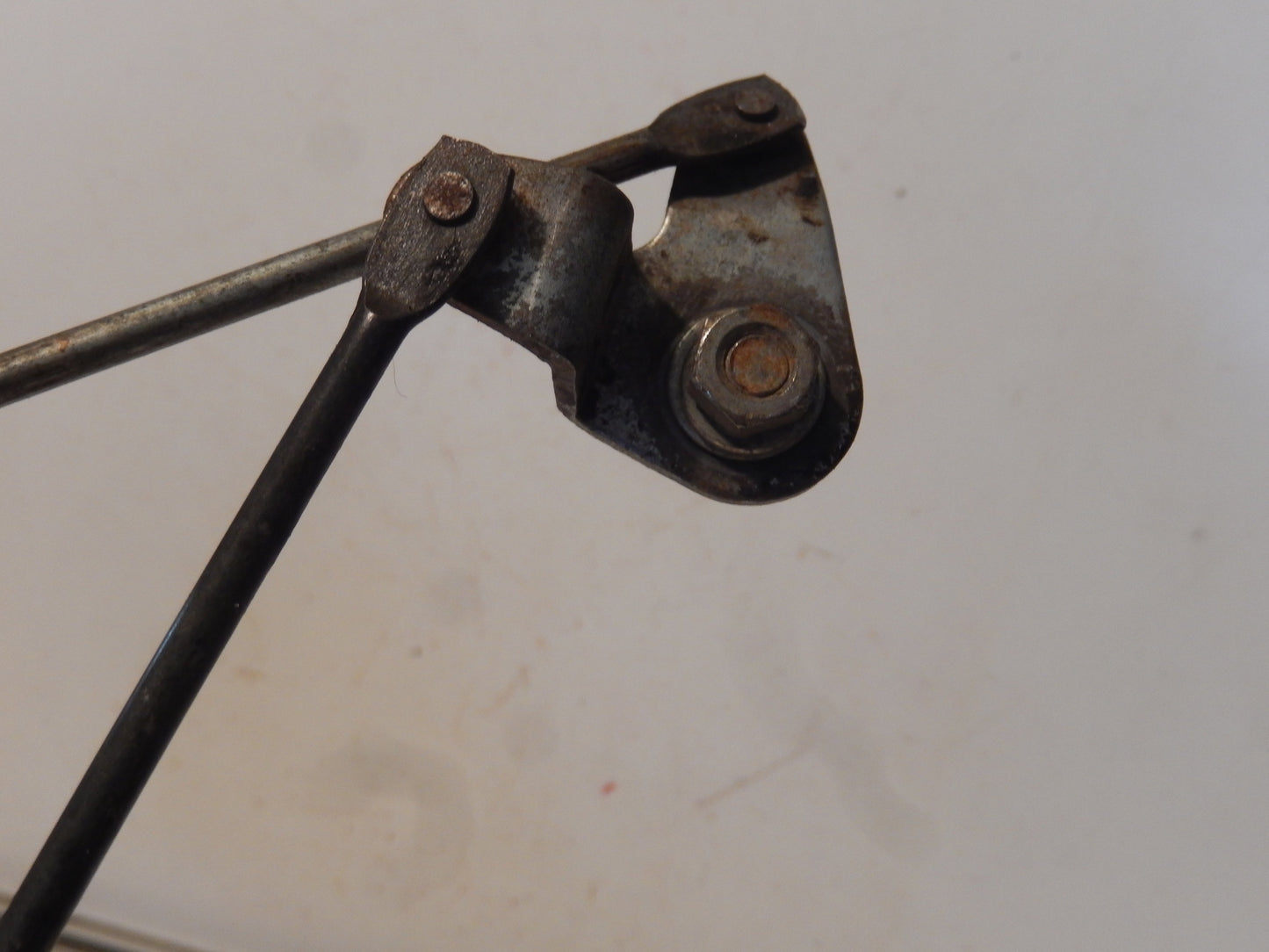 Datsun 240Z Drivers Door Interior Latch Rod Assembly