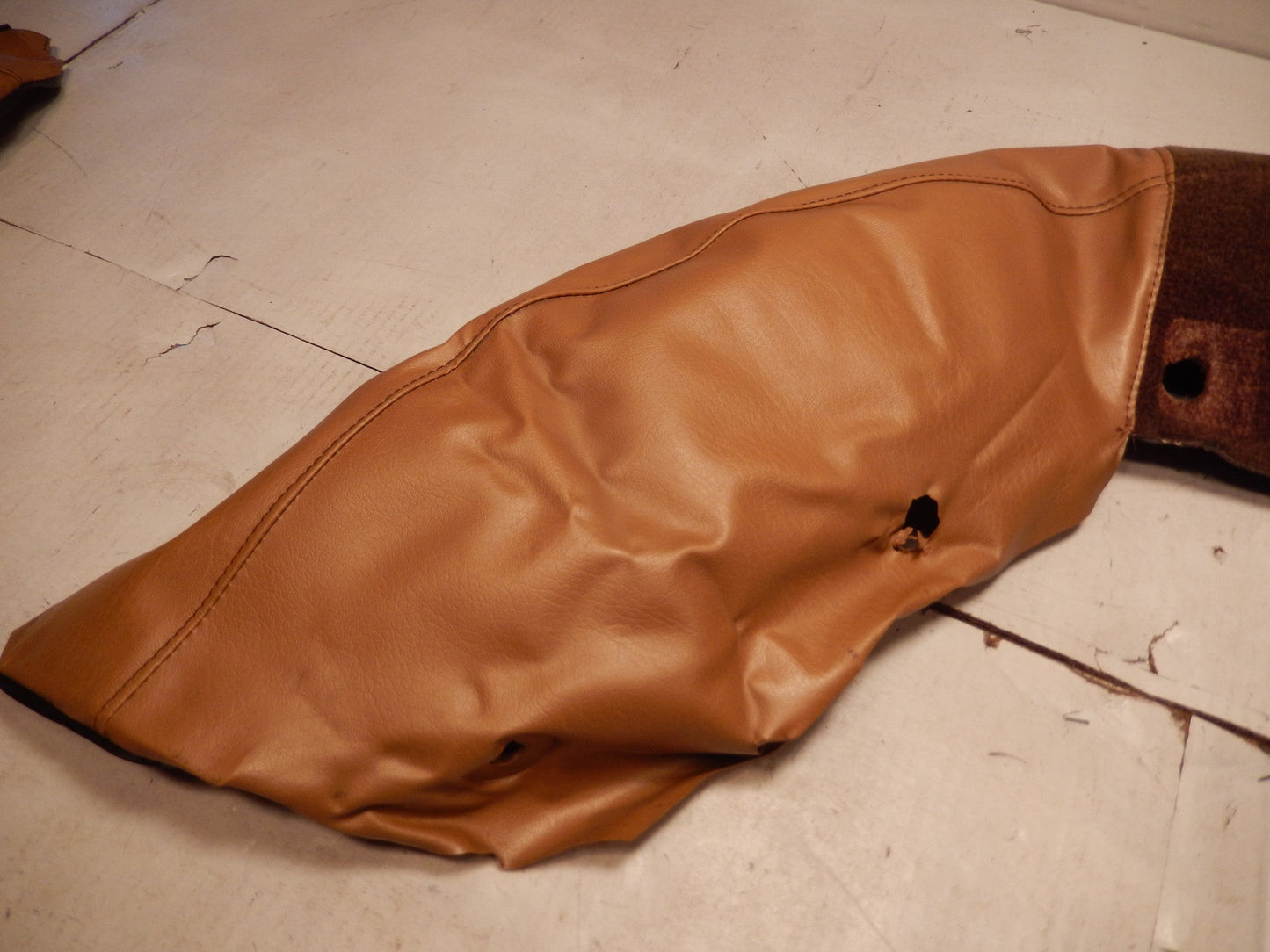 Volvo P1800ES Passengers Side Wheel Well Cover