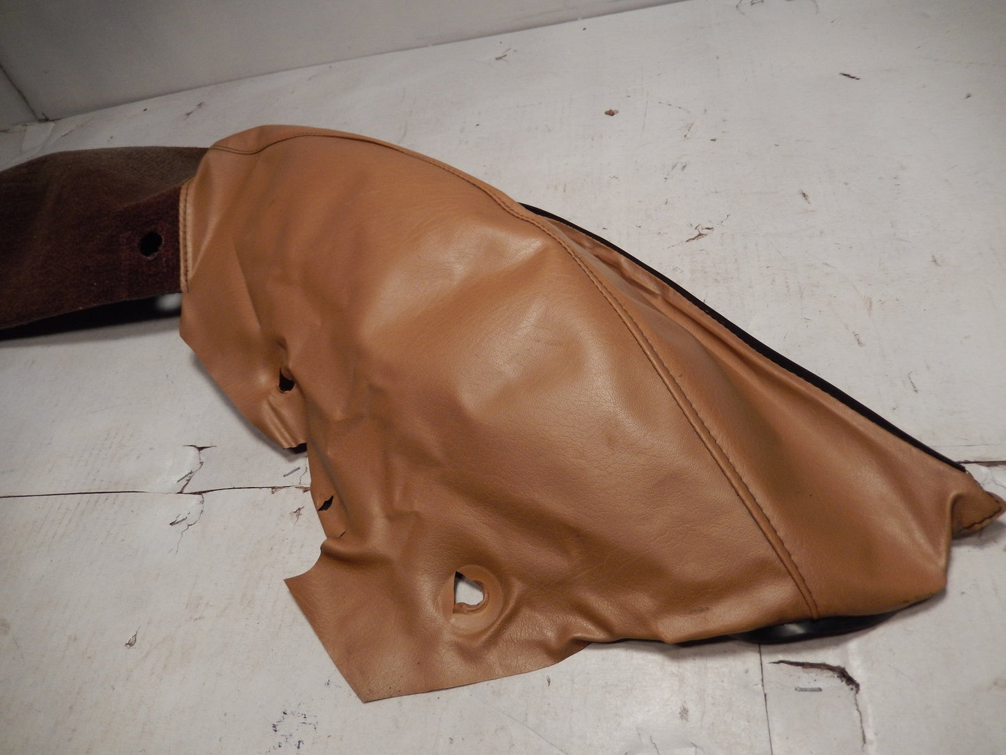 Volvo P1800ES Drivers Side Wheel Well Cover