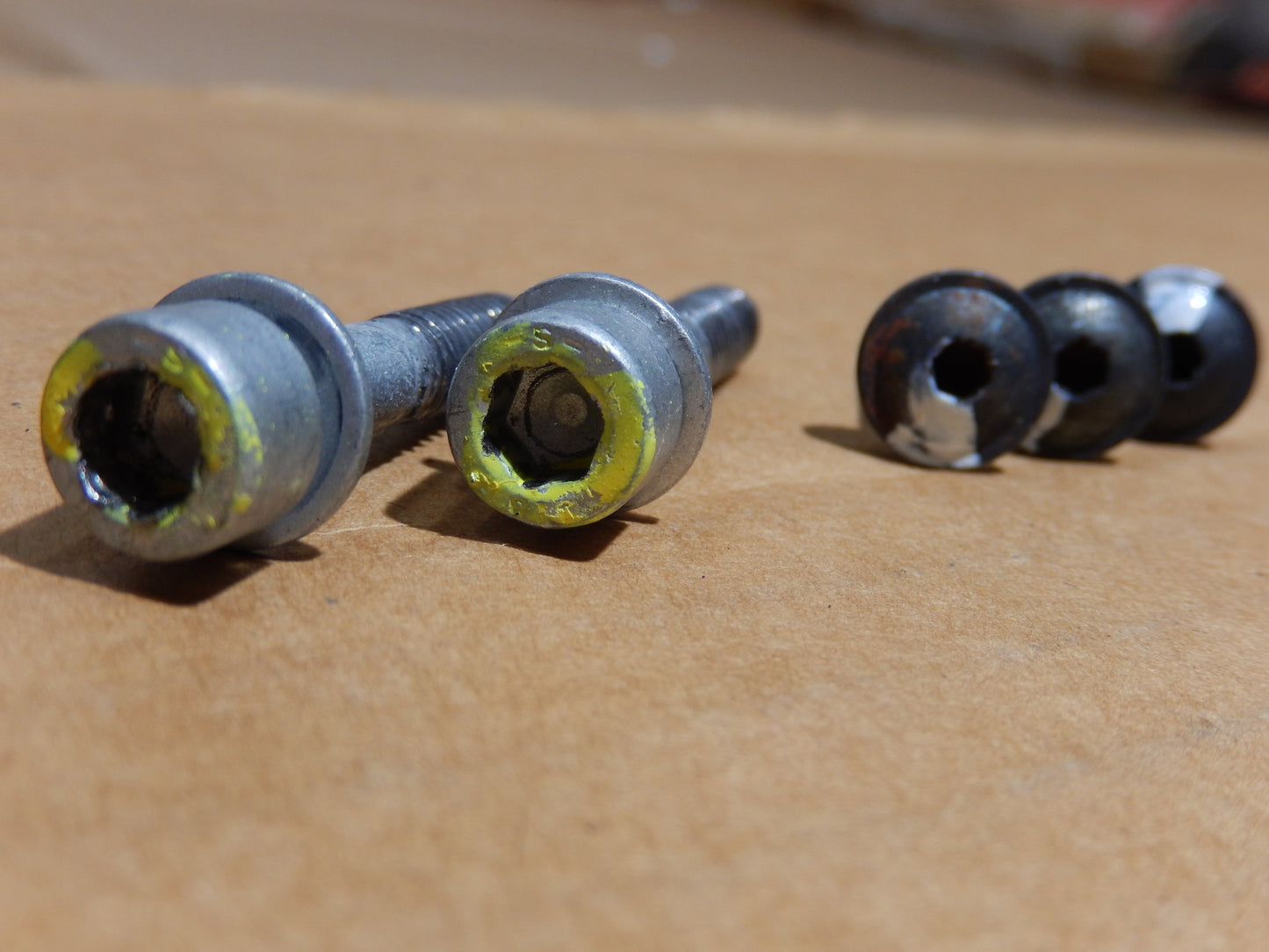 Maserati Quattroporte M139 Door Panel Fasteners