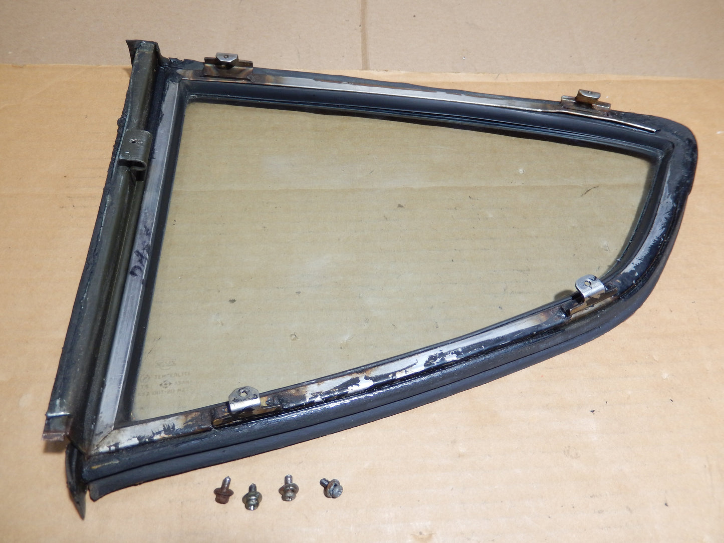 Datsun 240Z 280Z Passenger Side Rear Quarter Window