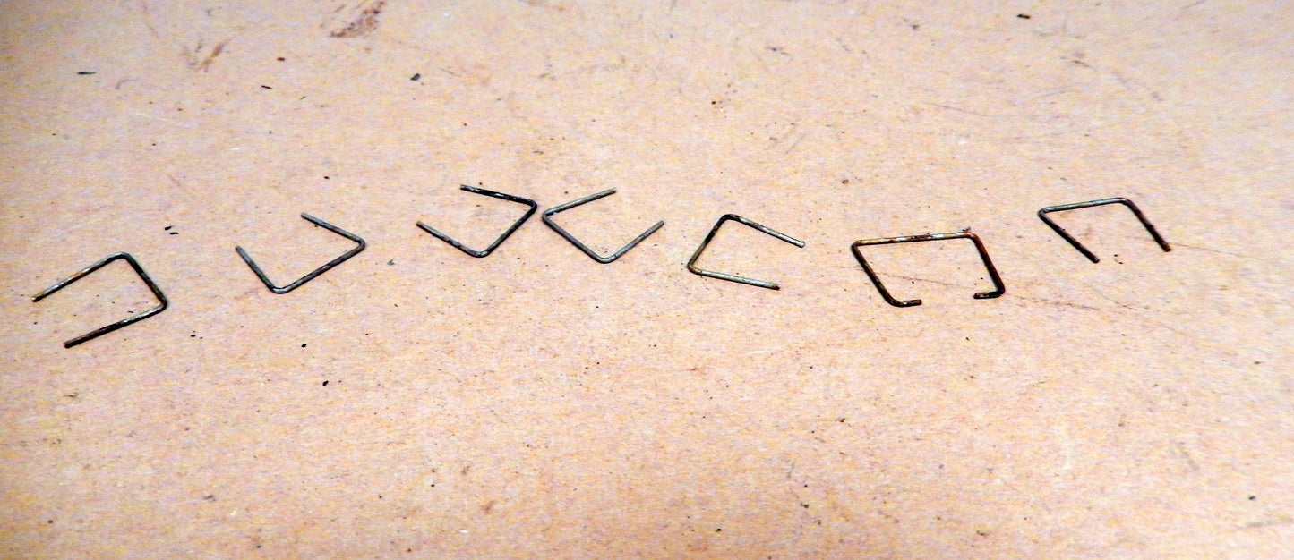 Datsun 280ZX Set of 7 Fuel Injector Clips