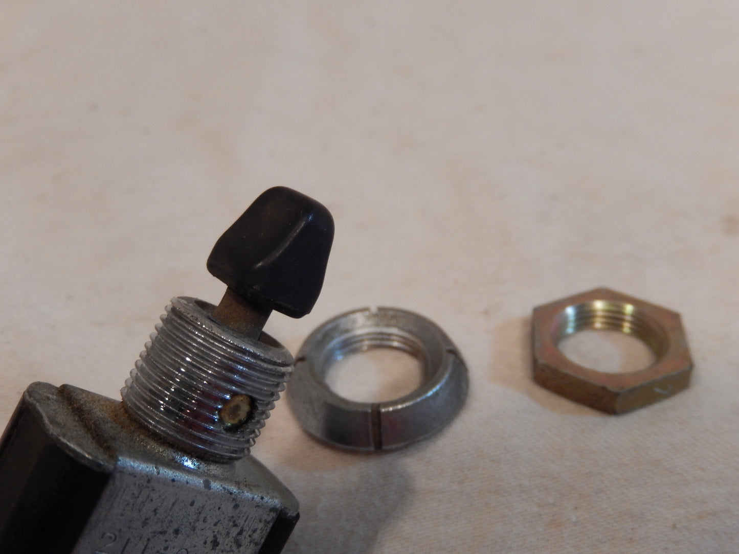 Datsun 240Z-280Z Antenna Toggle Switch