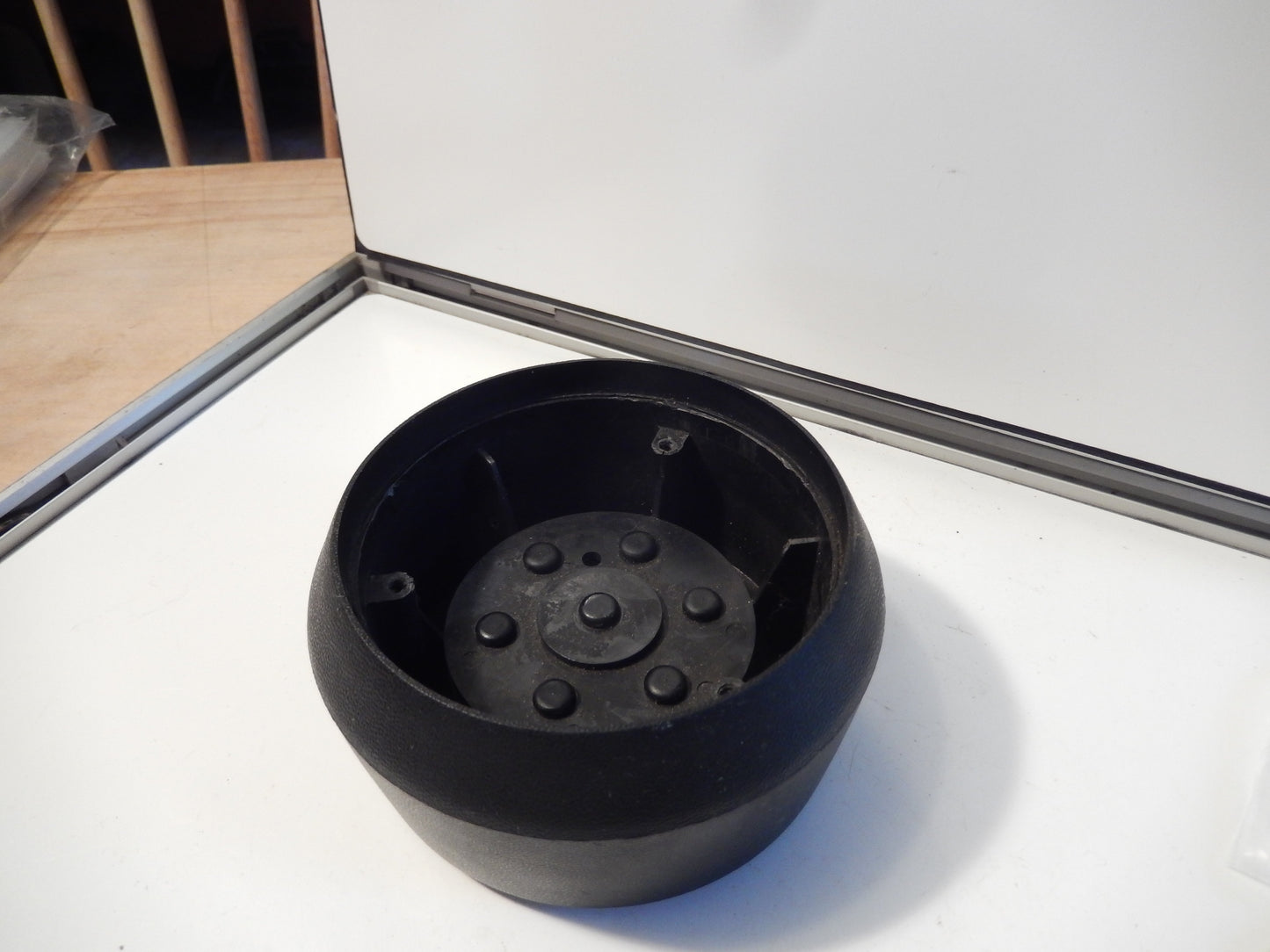 Datsun 280Z Center Steering Wheel " Z " Hub