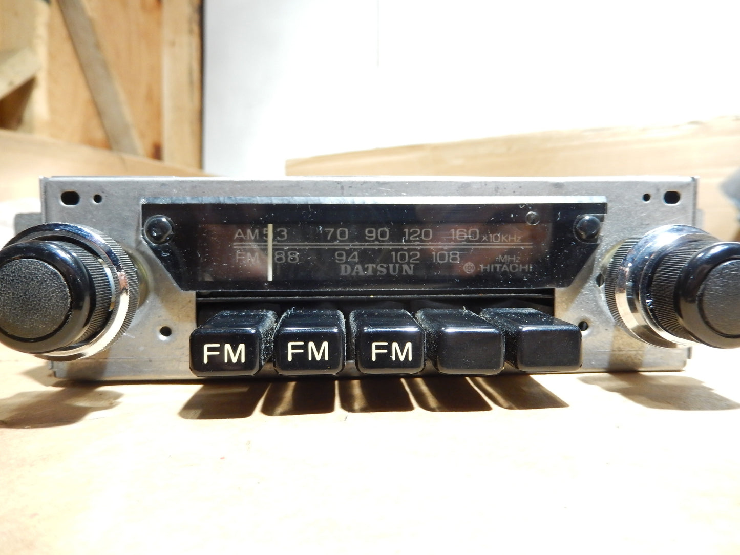 Datsun 240Z - 280Z Hitachi Radio A - 1551