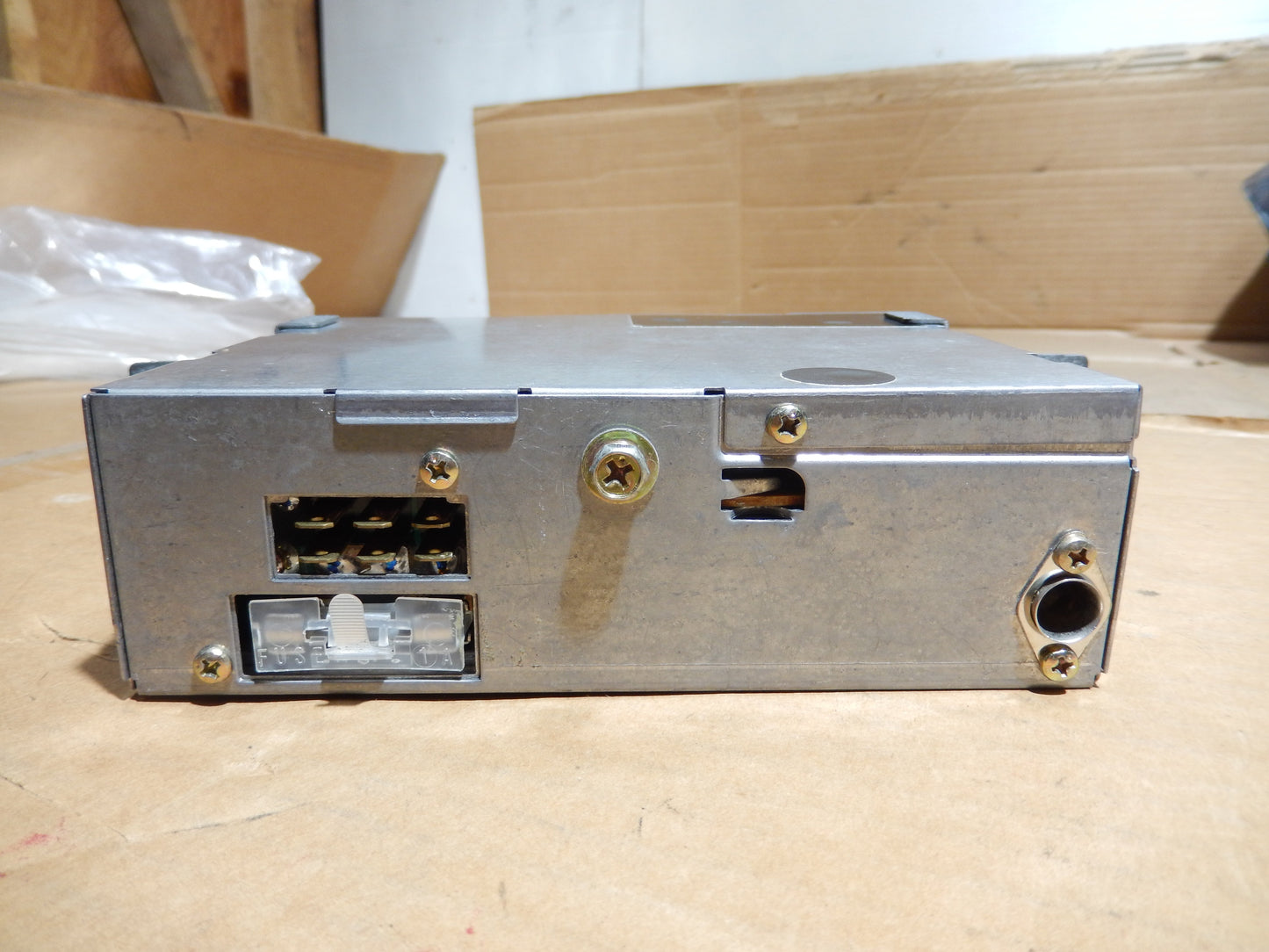 Datsun 240Z - 280Z Hitachi Radio A - 1551