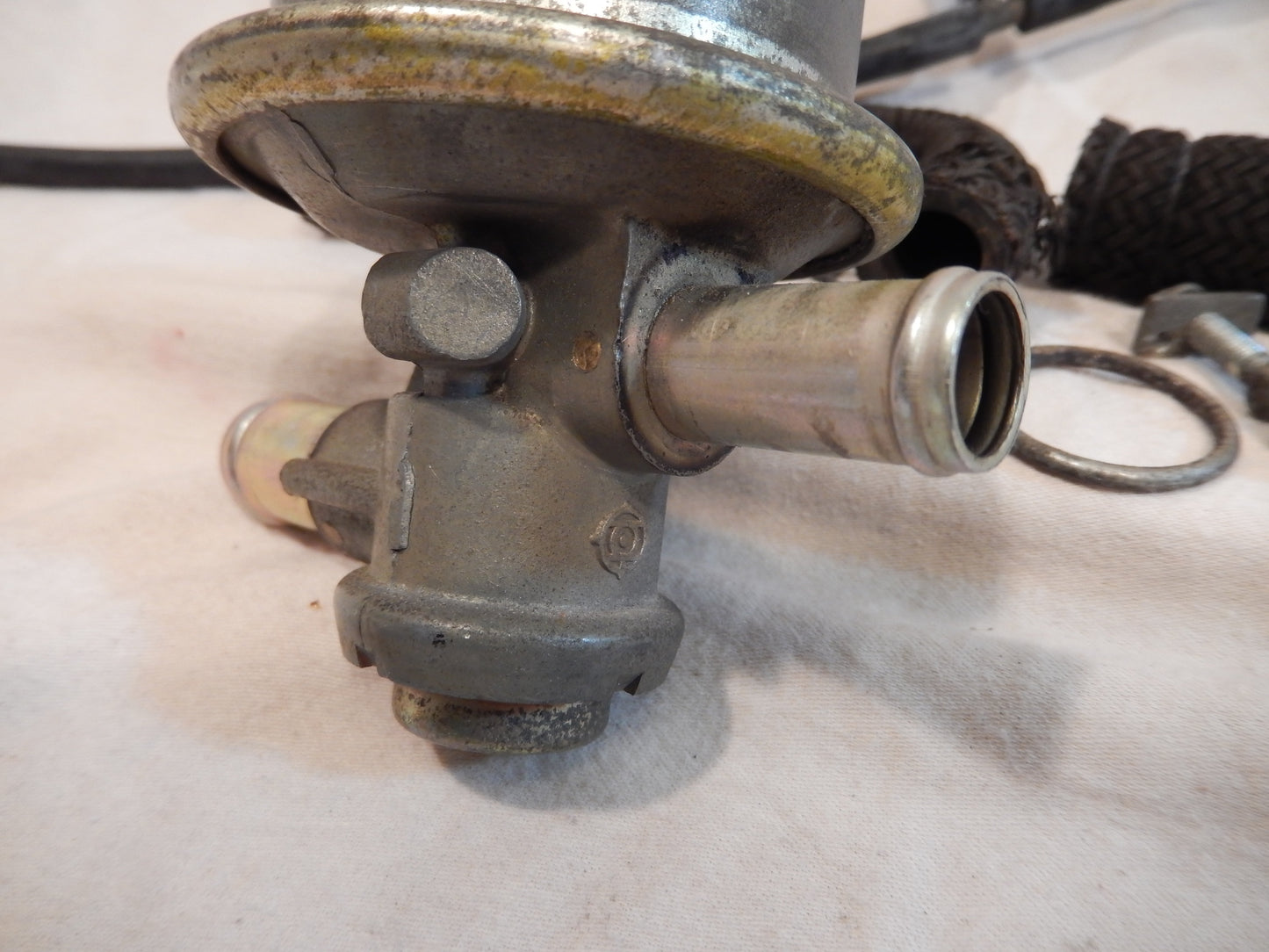 Datsun 280ZX Vaccum Air Valve
