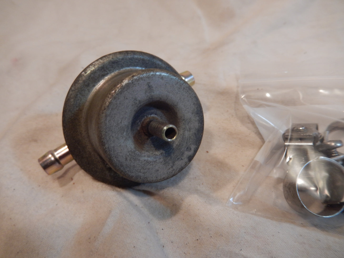 Datsun 280ZX Vaccum Air Valve