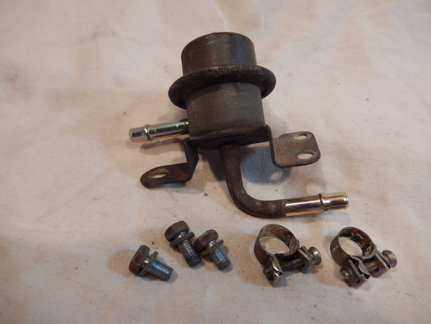 Datsun 280ZX Vaccum Air Valve