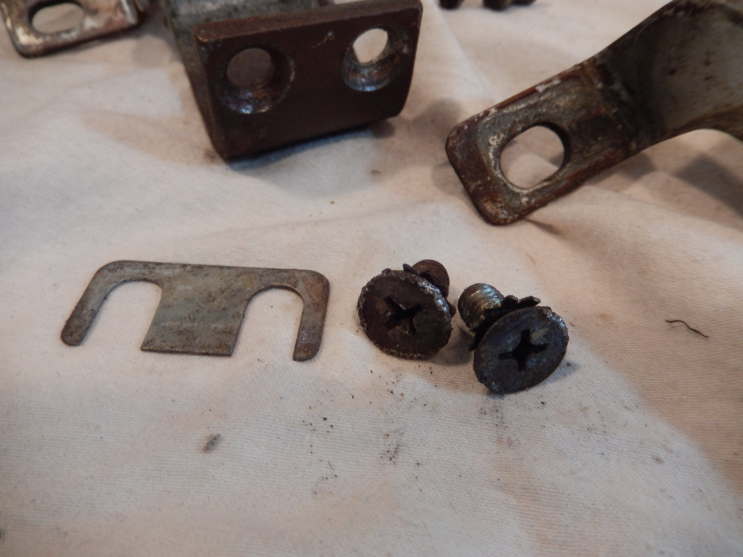 Datsun 240Z-280Z Pair of Rear Hatch Hinges