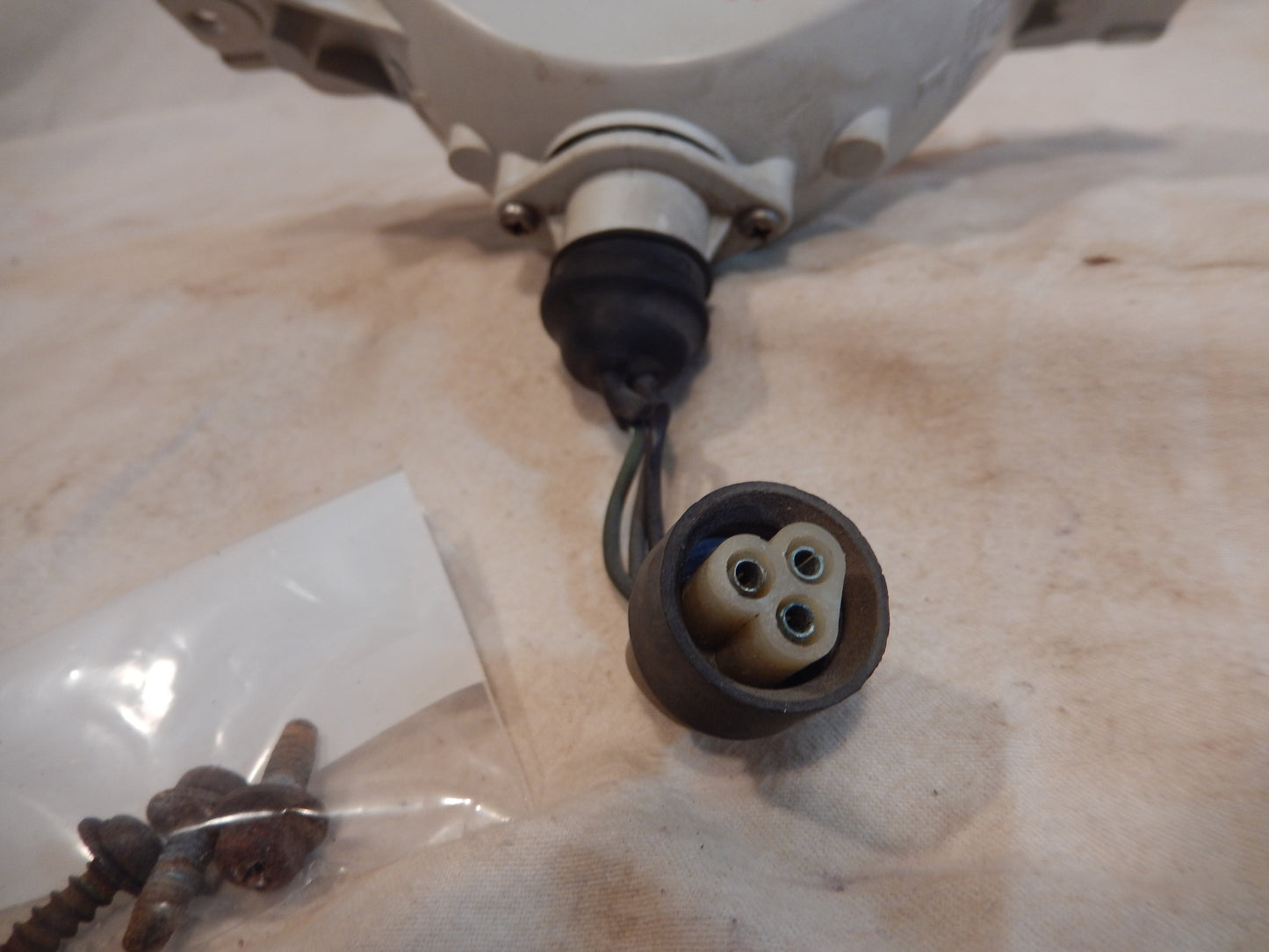 Datsun 280Z Front Passenger's Turn Signal Body