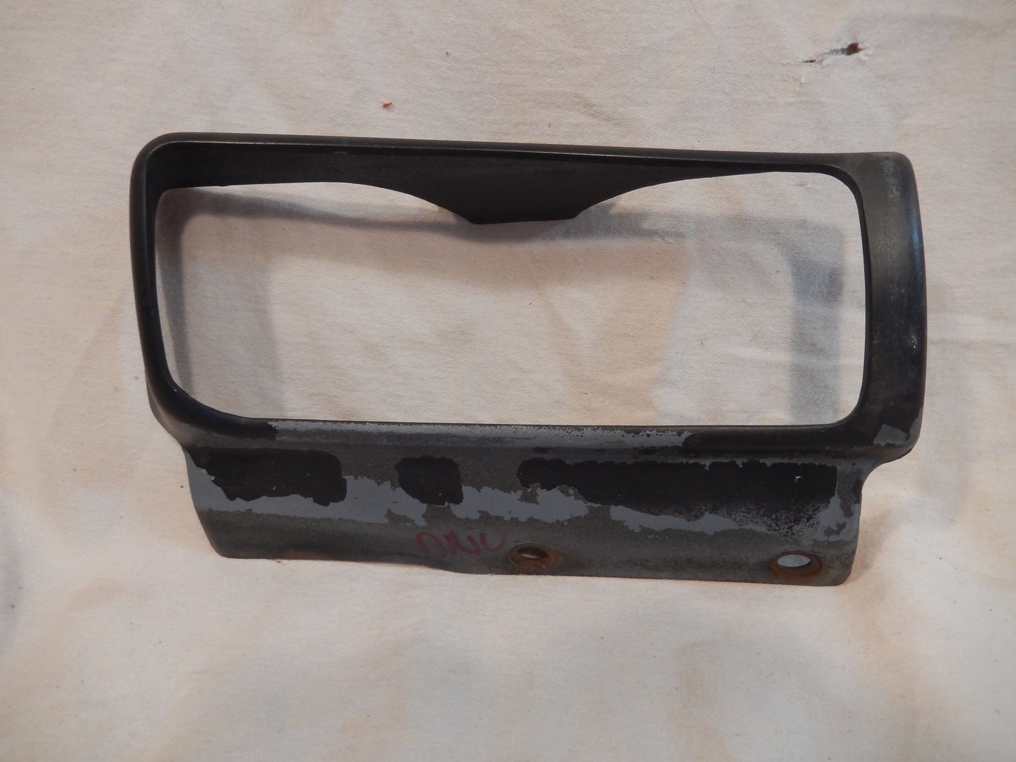Datsun 280Z Front Driver's Turn Signal Bezel