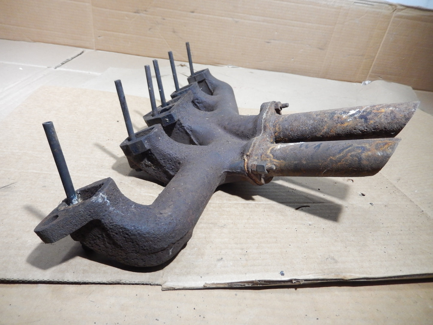 Datsun 240Z Engine Exhaust Manifold