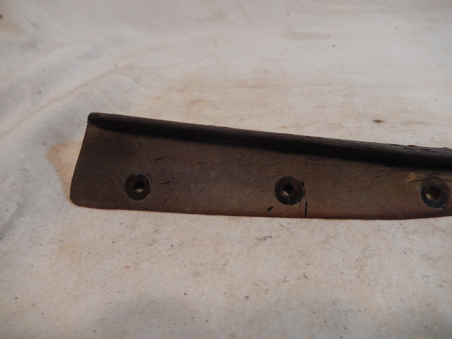 Datsun 240Z Driver Door Window Cornerseal