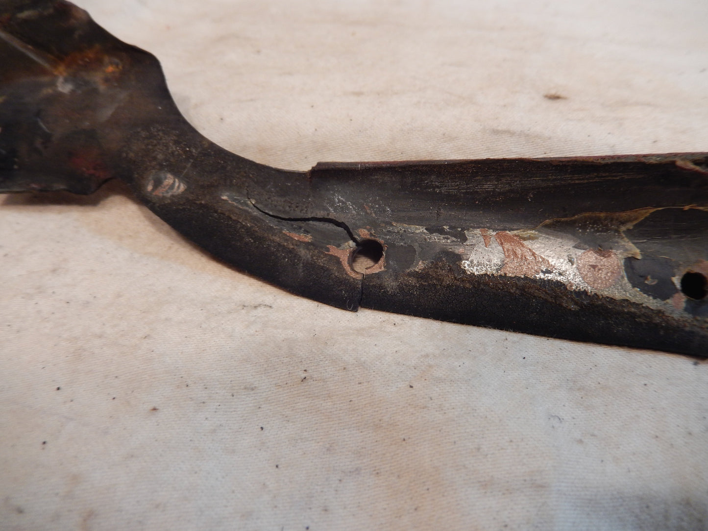 Datsun 240Z Driver Door Window Cornerseal