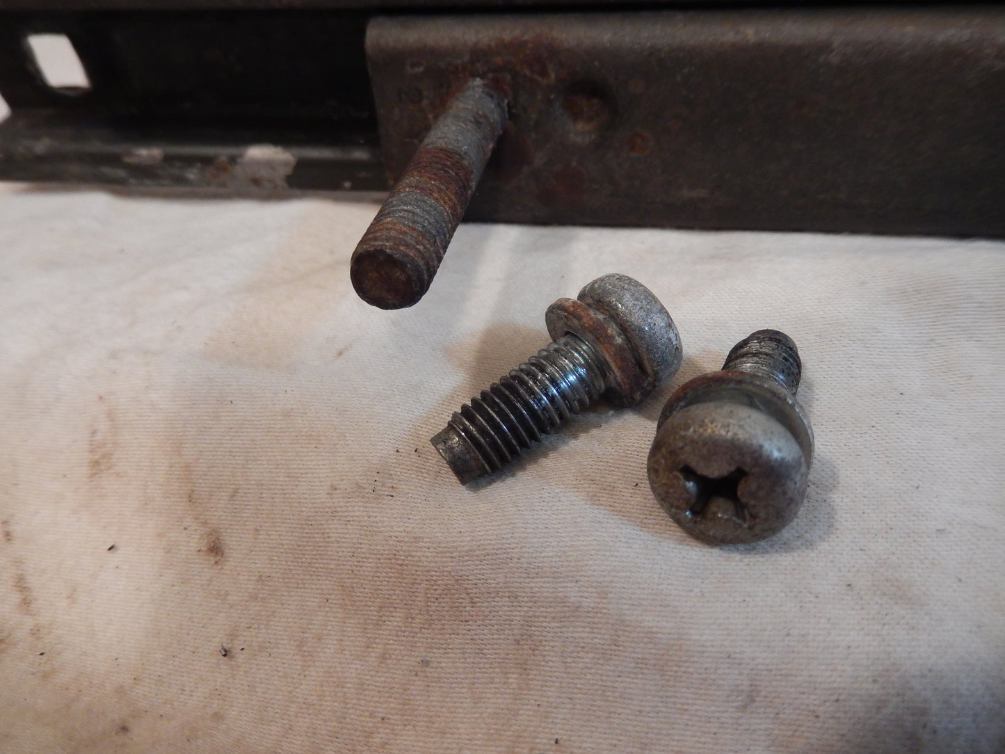 Datsun 240Z "Outside" Seat Rail