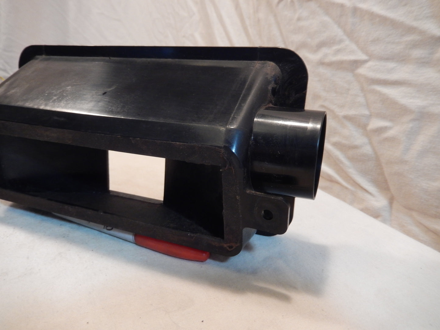 Datsun 260Z-280Z Main Air Duct Conveyer