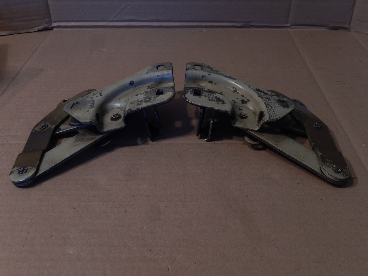 Datsun 240Z-260Z-280Z Pair of Hood Hinges