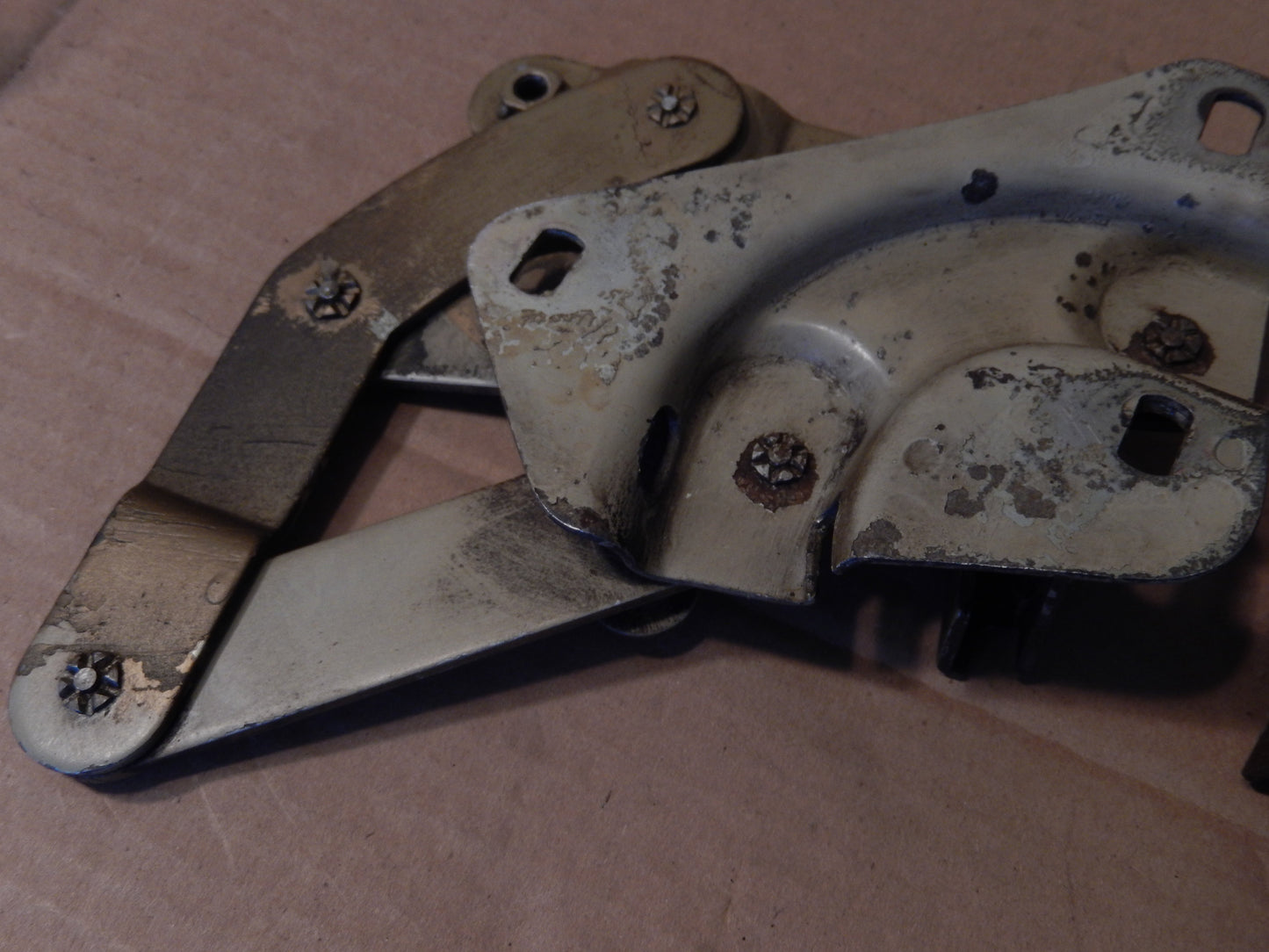 Datsun 240Z-260Z-280Z Pair of Hood Hinges