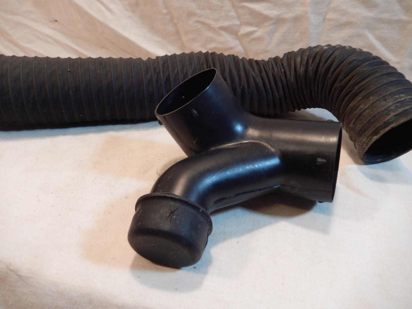 Datsun 260Z-280Z Driver Side Upper Dashboard Air Hose and Conveyor