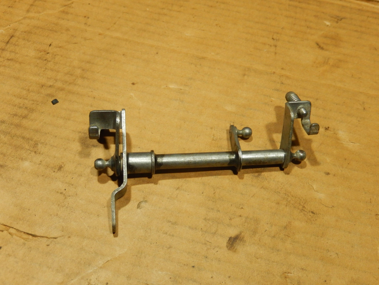 Datsun 240Z Engine Carburetor Throttle Rod Assembly