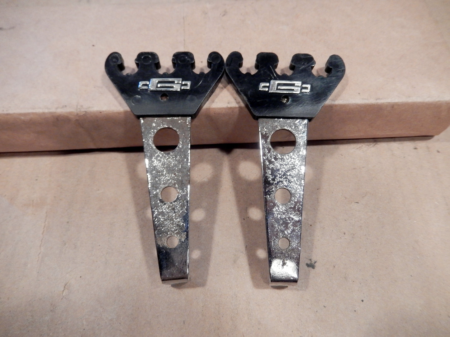 Datsun 240Z 280Z Pair of Aftermarket Ignition Wire Clips