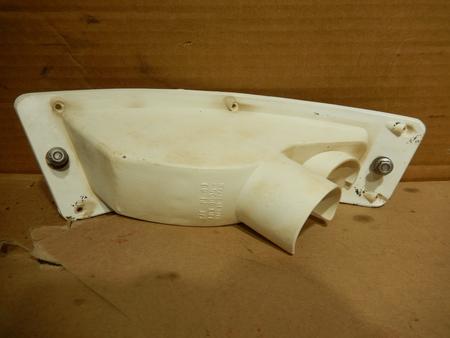 Datsun 240Z Front Passenger's Turn Signal Body