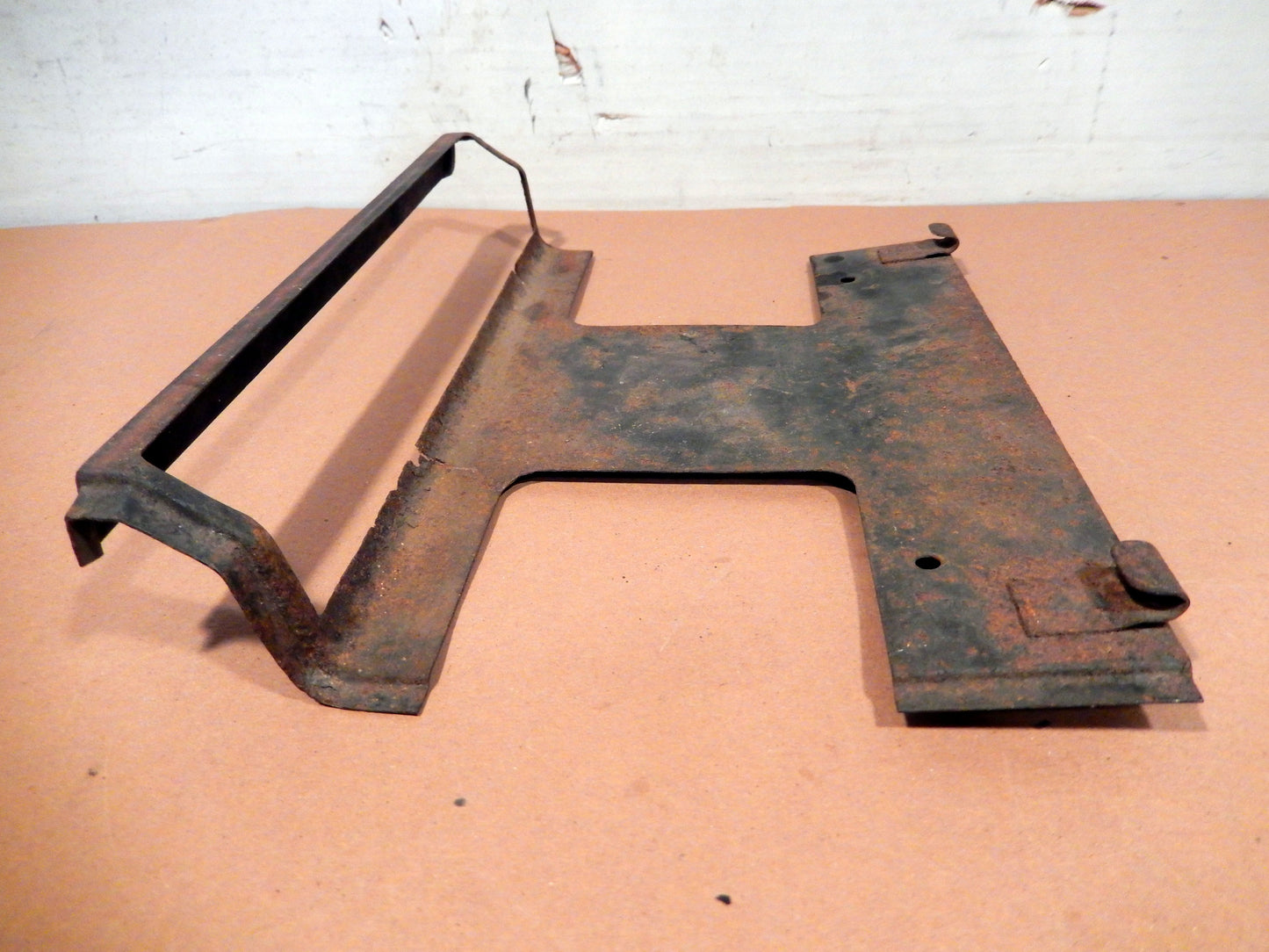Datsun 240Z Rear Center Plate Light Bracket - Handy Man's Special