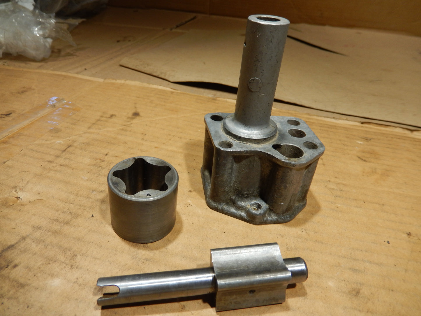 Datsun 240Z Hitachi Oil Pump Body, Block and Shaft