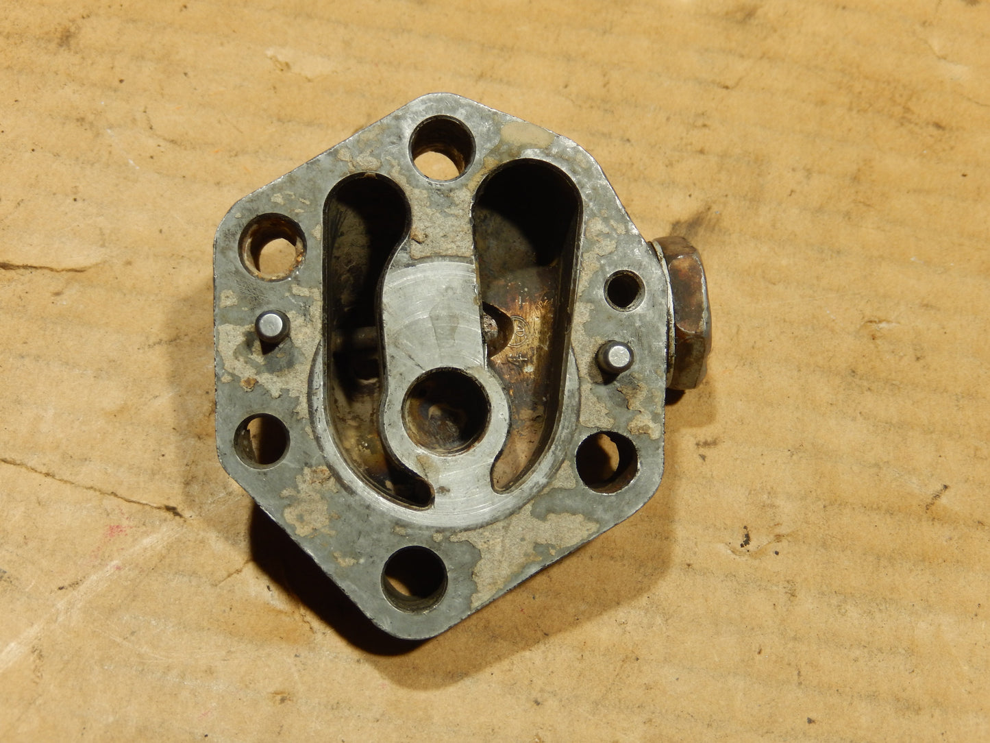 Datsun 240Z Hitachi Oil Pump Head