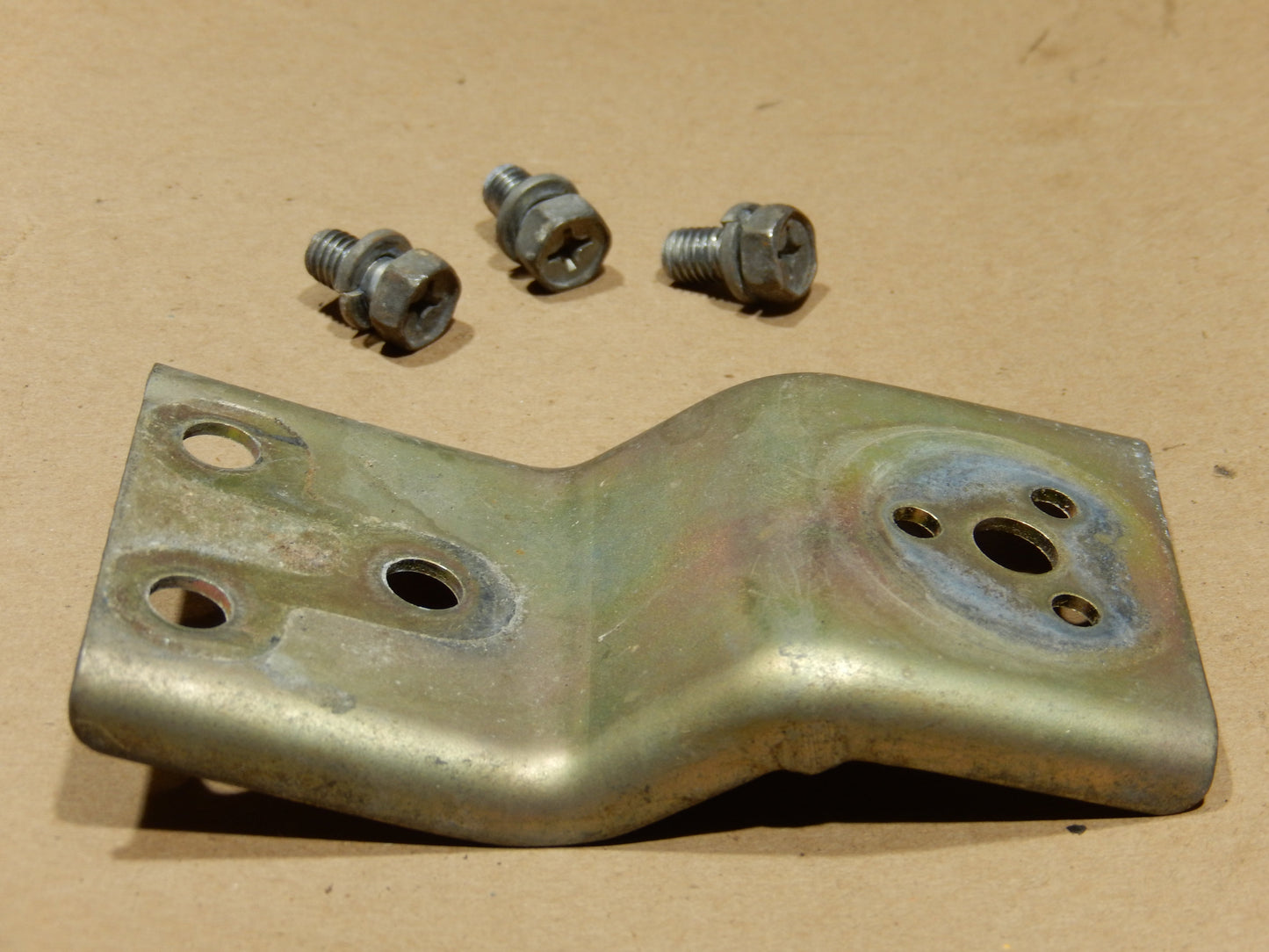 Datsun 280Z Intake Throttle Rod Valve Bracket