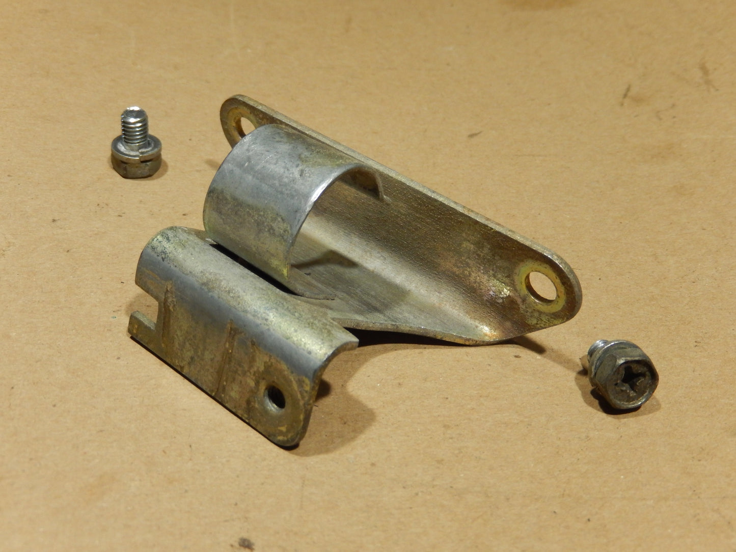 Datsun 280Z Intake Throttle Body Lines Guide Bracket