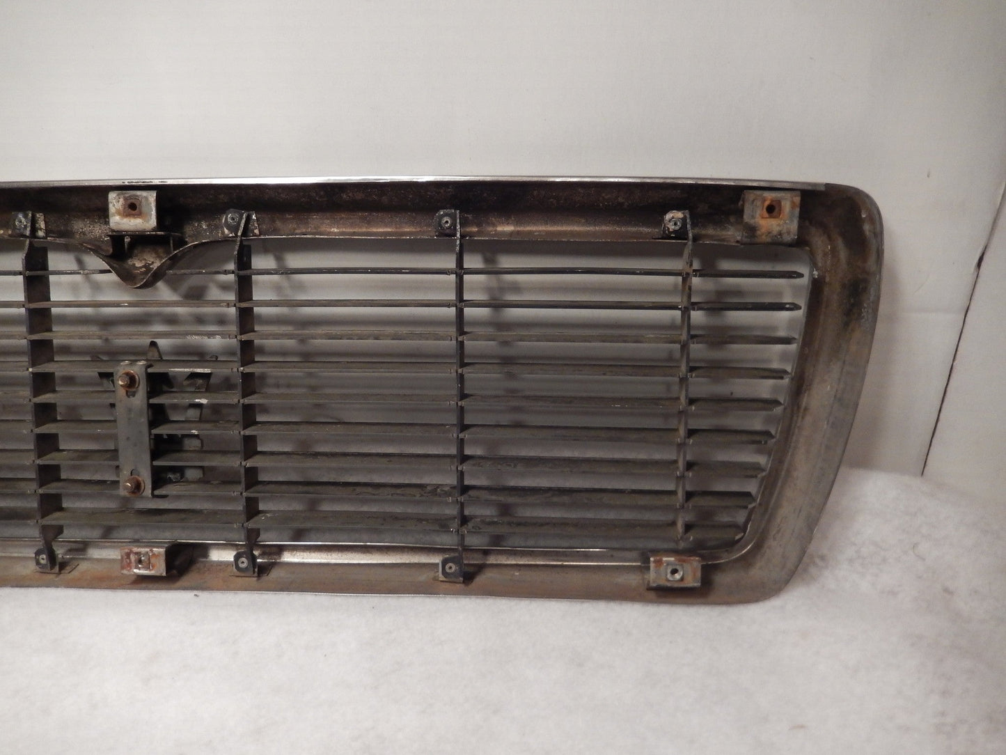 Maserati Quattroporte Three OEM The Finest Front Grill and Trident