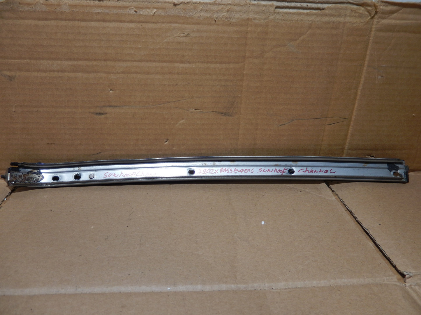 Datsun 280ZX Right T-Roof Glass Panel Frame Guide