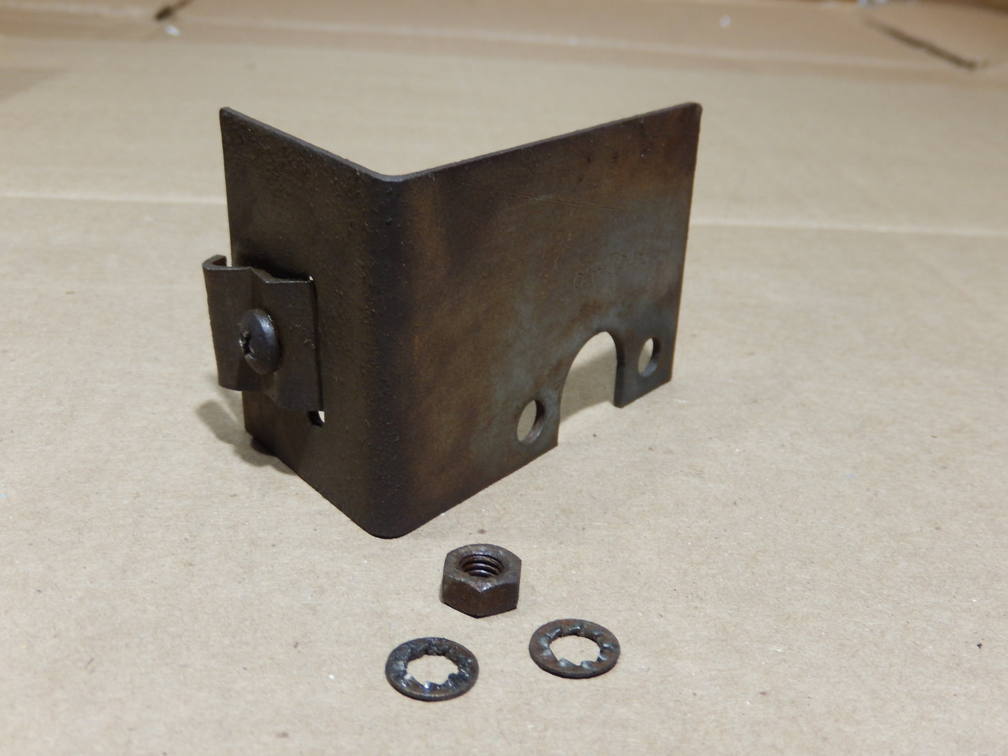 Maserati Quattroporte Three 4.9 Engine Throttle Bracket