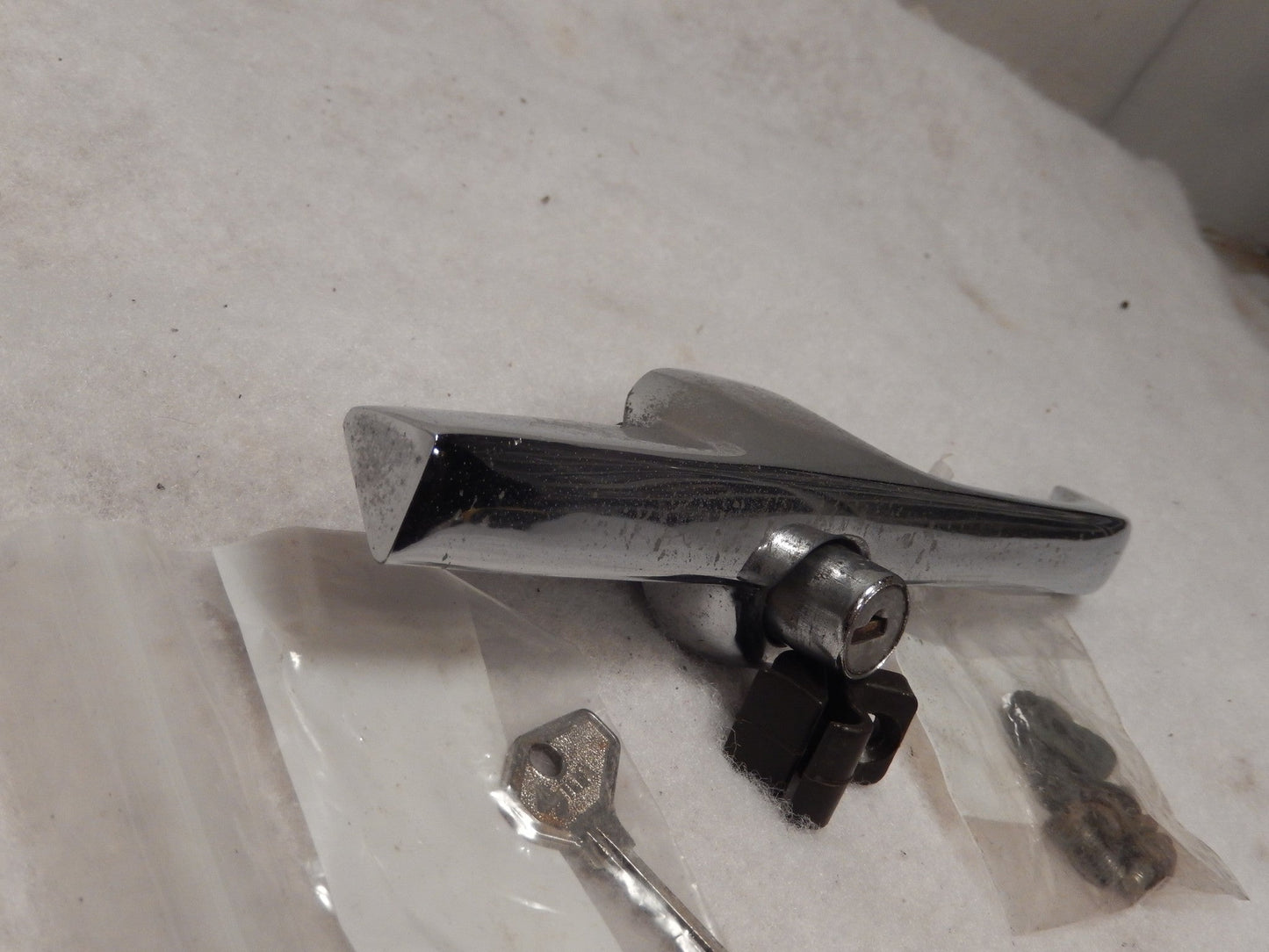 Volvo P1800ES Passengers Side ( Right ) Door Handle with Key
